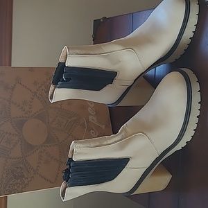 Free People .. James Chelsea Boot .. White‎ .. MULTIPLE Sizes